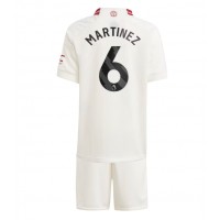 Dětský fotbalový dres Manchester United Lisandro Martinez #6 2023-24 Třetí Krátký Rukáv (+ trenýrky)